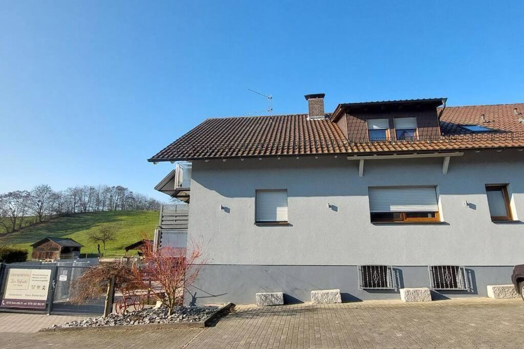 Grosse Tolle 4 Zimmer Ferienwohnung Im Herzen Des Odenwaldes Moerlenbach Bagian luar foto