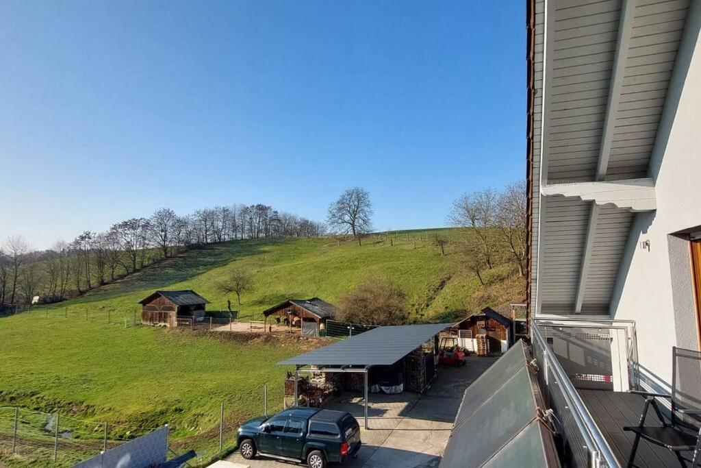 Grosse Tolle 4 Zimmer Ferienwohnung Im Herzen Des Odenwaldes Moerlenbach Bagian luar foto
